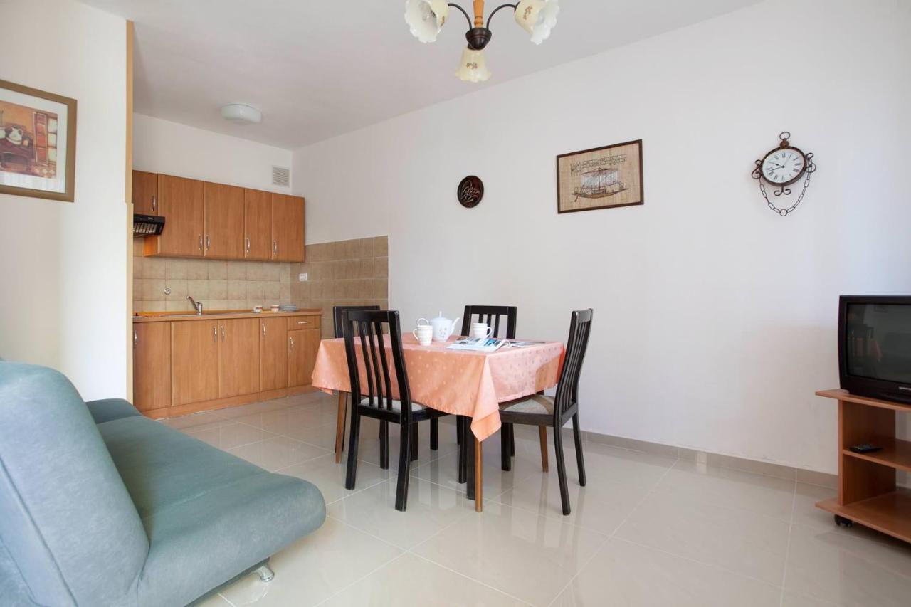Apartments Lina 2023 Рабац Екстериор снимка