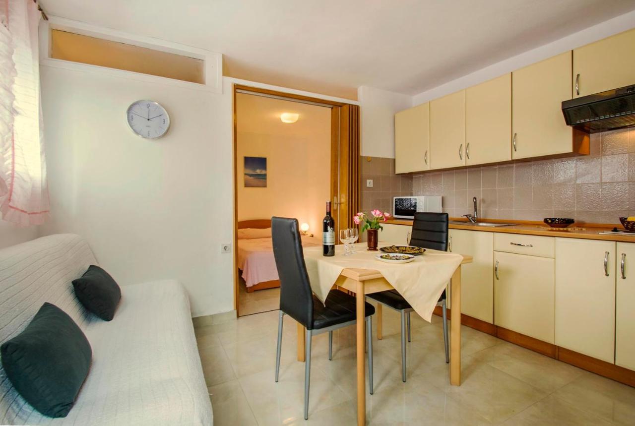 Apartments Lina 2023 Рабац Екстериор снимка