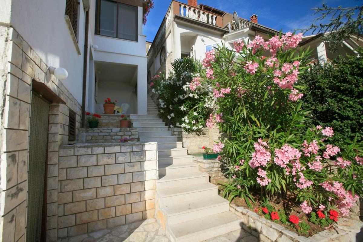 Apartments Lina 2023 Рабац Екстериор снимка